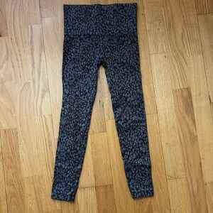 SPANX Leopard Print Leggings Brown Beige XS EUC Athleisure Femme Comfort Yoga